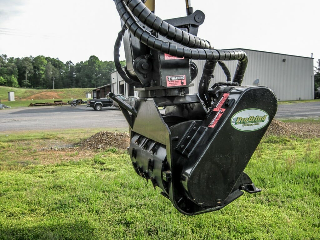 commercial-tree-grinder-progrind-19 commercial-tree-grinder-progrind-19